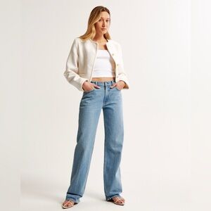 Abercrombie & Fitch Light Wash Denim Jeans - The Baggy Style